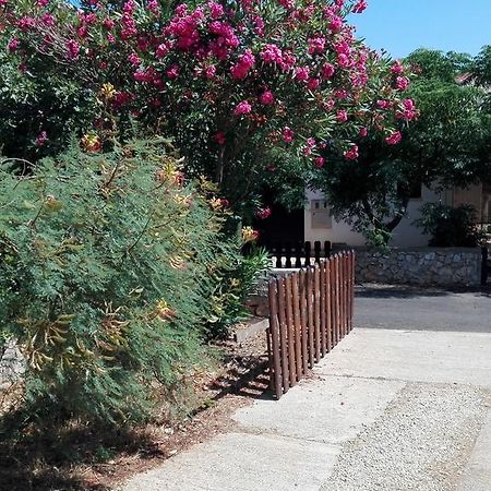 Apartment Bicanic Vir Εξωτερικό φωτογραφία