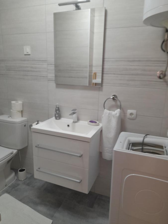 Apartment Bicanic Vir Εξωτερικό φωτογραφία